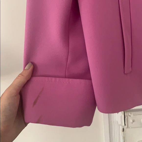 Women’s Tahari pink suit jacket - Picture 3 of 6